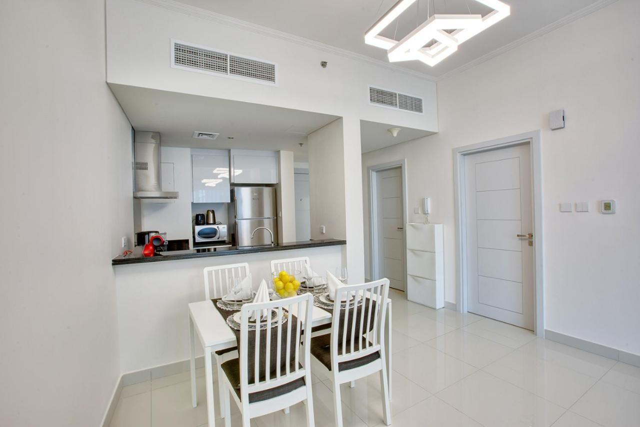 Ultra Modern 1Bd In Damac Heights Marina Apartment Дубай Екстериор снимка