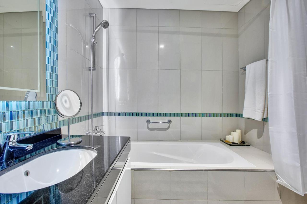 Ultra Modern 1Bd In Damac Heights Marina Apartment Дубай Екстериор снимка