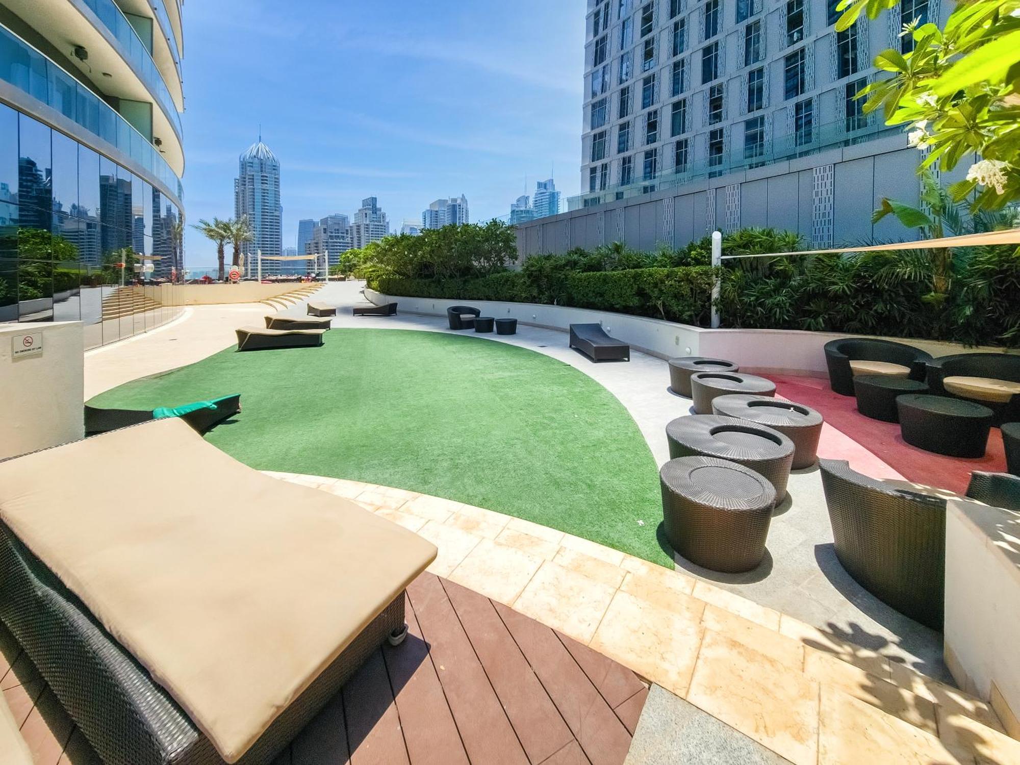Ultra Modern 1Bd In Damac Heights Marina Apartment Дубай Екстериор снимка
