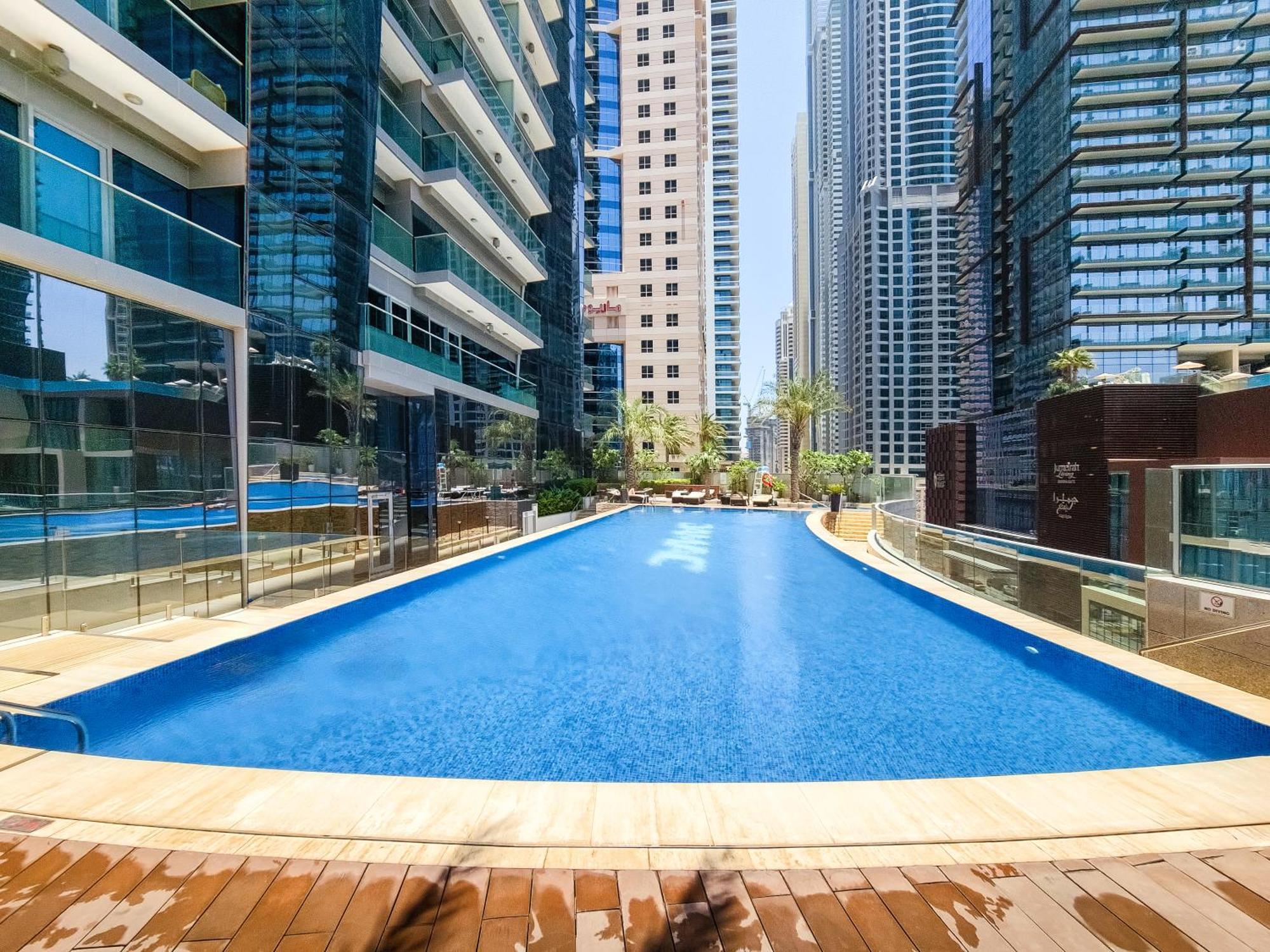 Ultra Modern 1Bd In Damac Heights Marina Apartment Дубай Екстериор снимка